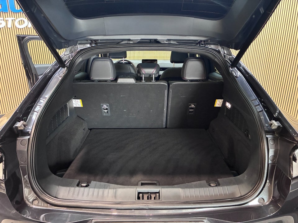 Ford Mustang Mach-E 70 Standard Range AWD 5d