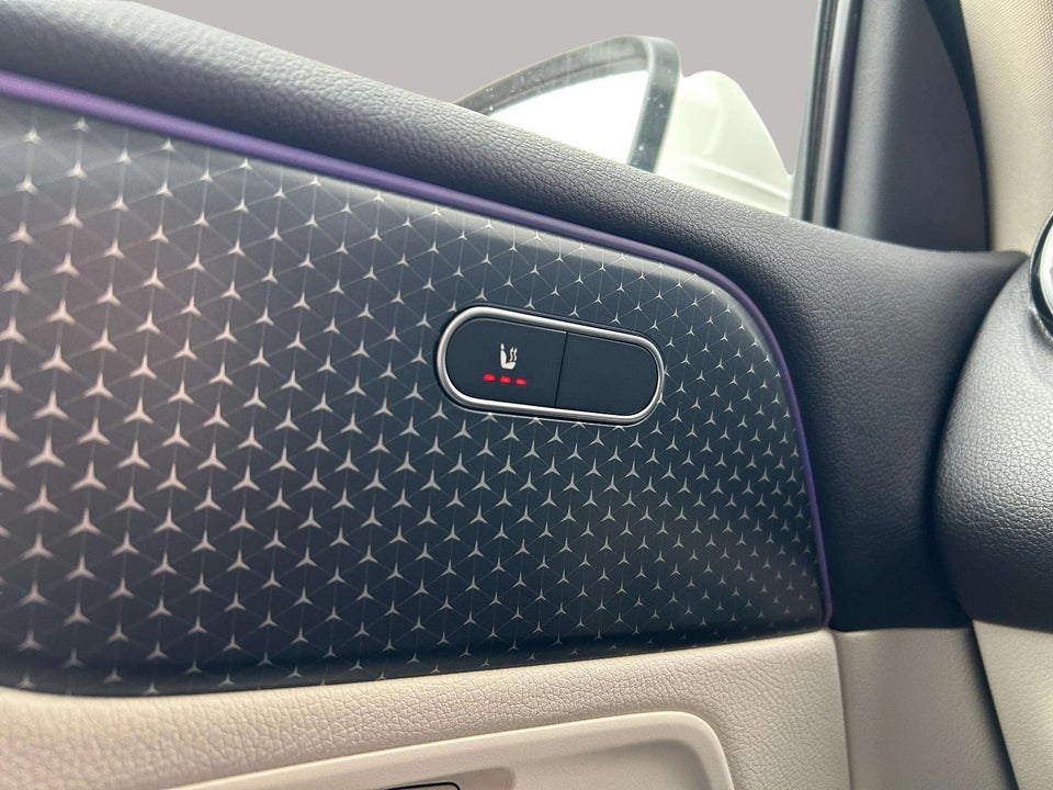 Mercedes EQB300 Progressive 4Matic 5d