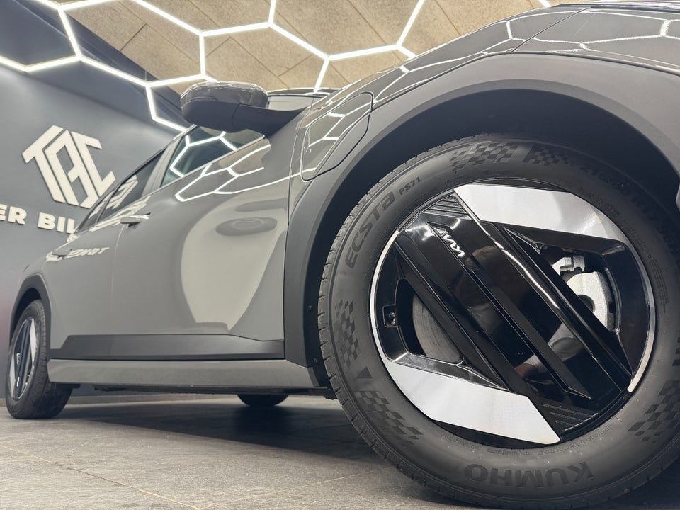 Kia EV4 81 Long Range Upgrade Fastback 4d