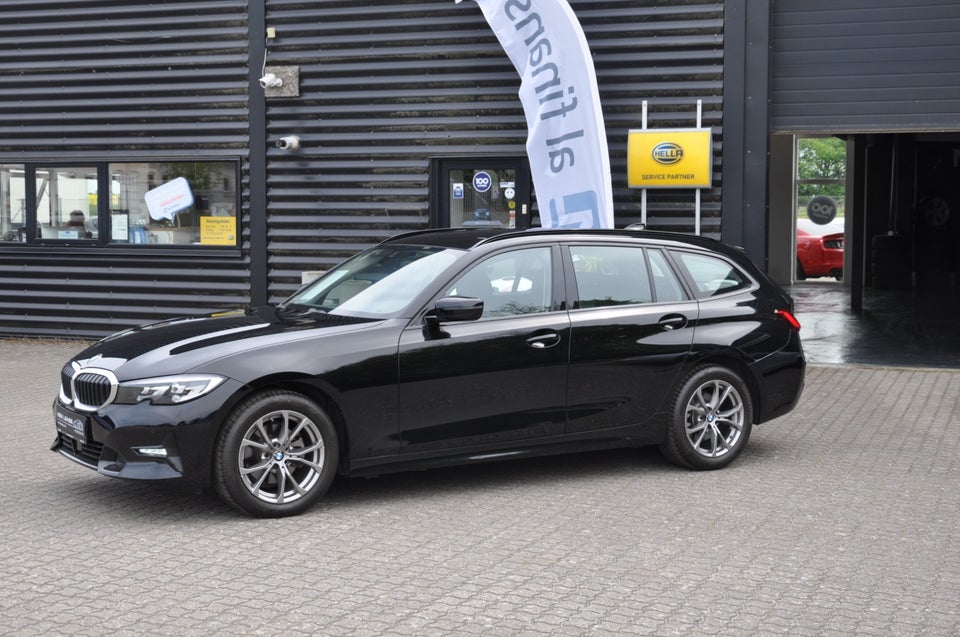 BMW 320d 2,0 Touring Sport Line xDrive aut. 5d