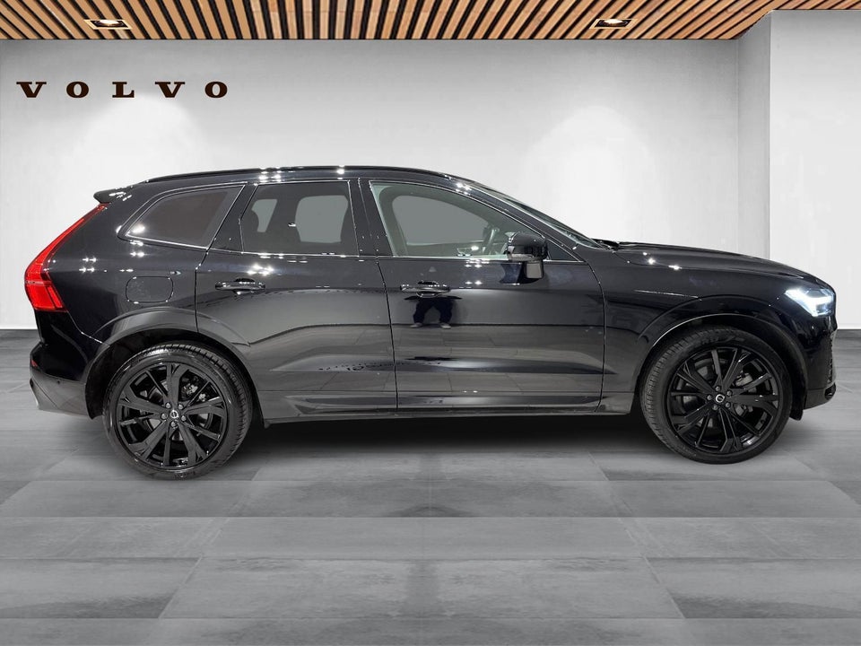 Volvo XC60 2,0 T6 ReCharge Black Edition aut. AWD 5d