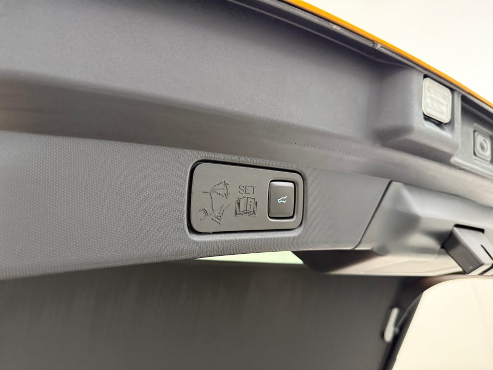 Ford Mustang Mach-E 75 Standard Range 5d