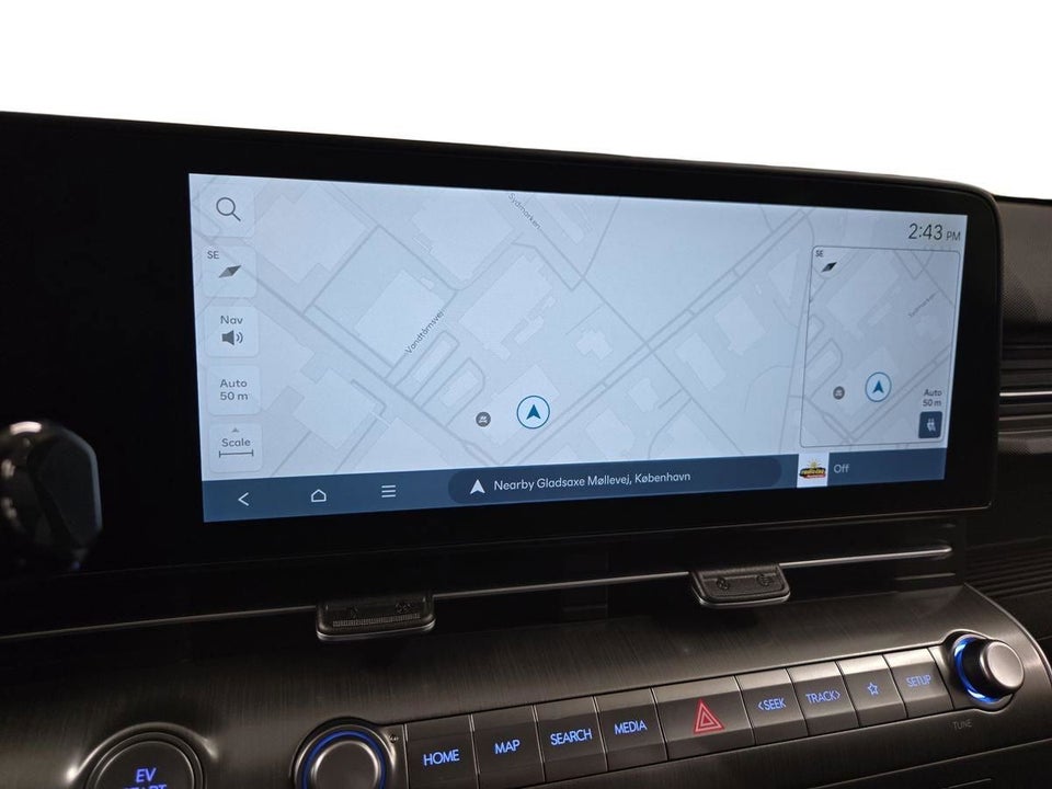 Hyundai Kona 48 EV Essential Van 5d