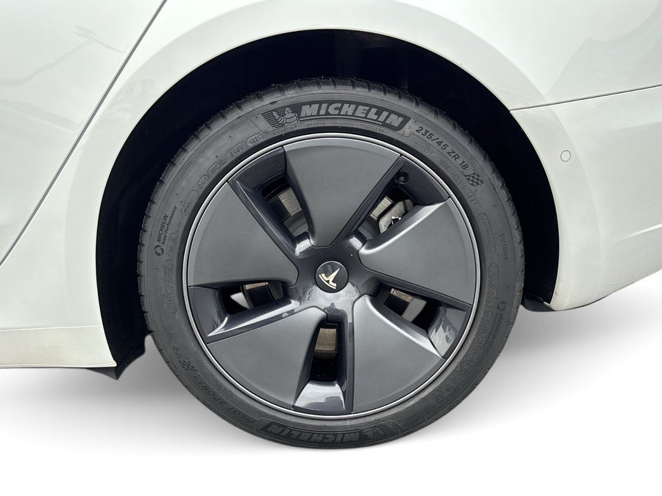 Tesla Model 3 RWD 4d