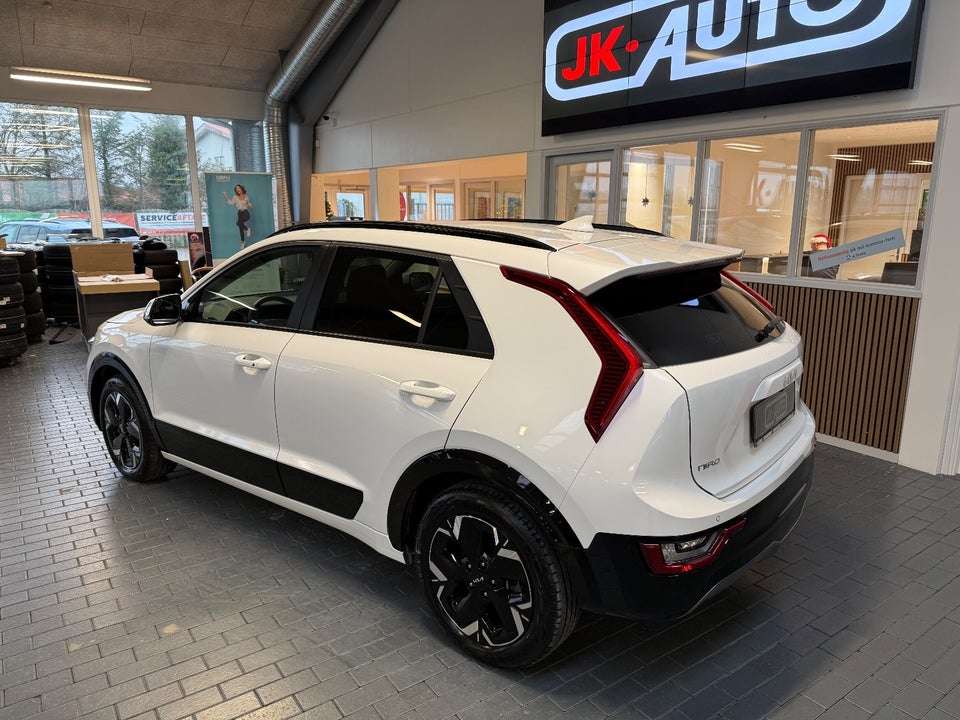 Kia Niro 64 EV Upgrade 5d