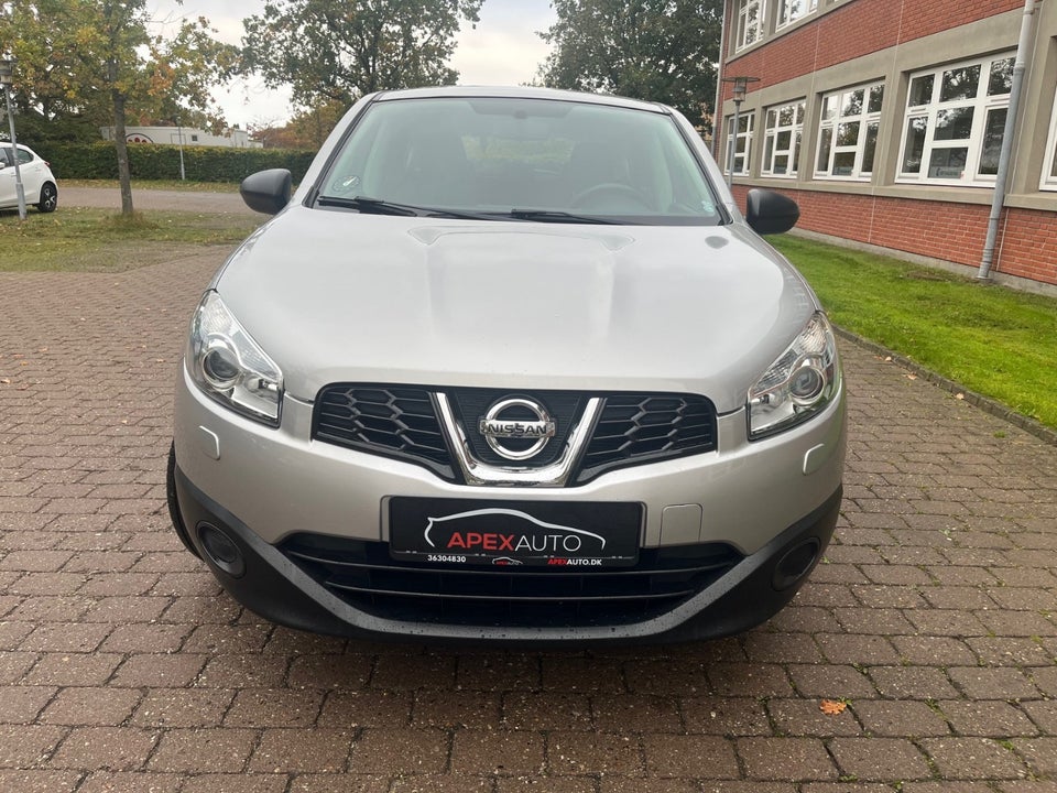 Nissan Qashqai 1,6 Visia 5d