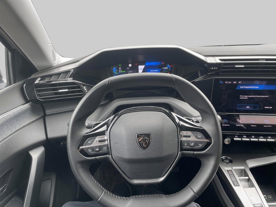 Peugeot 308 1,6 Hybrid First Selection+ EAT8 5d