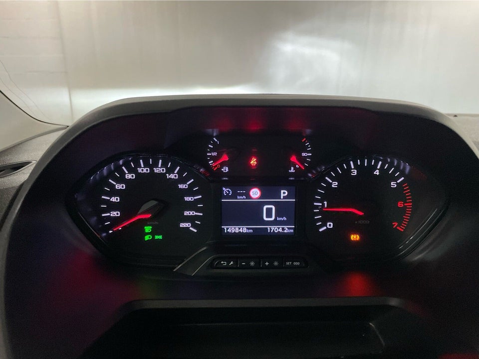 Peugeot Partner 1,5 BlueHDi 130 L2V2 Ultimate EAT8 Van