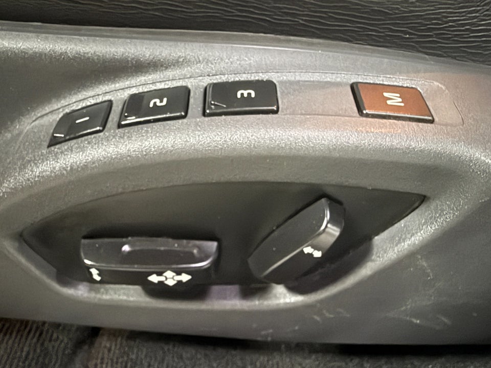 Volvo XC60 2,0 D4 190 Momentum aut. 5d