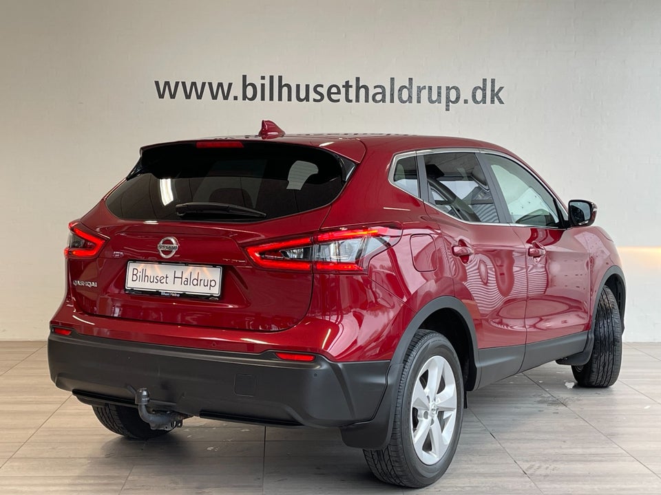 Nissan Qashqai 1,6 Dig-T 163 Acenta 5d