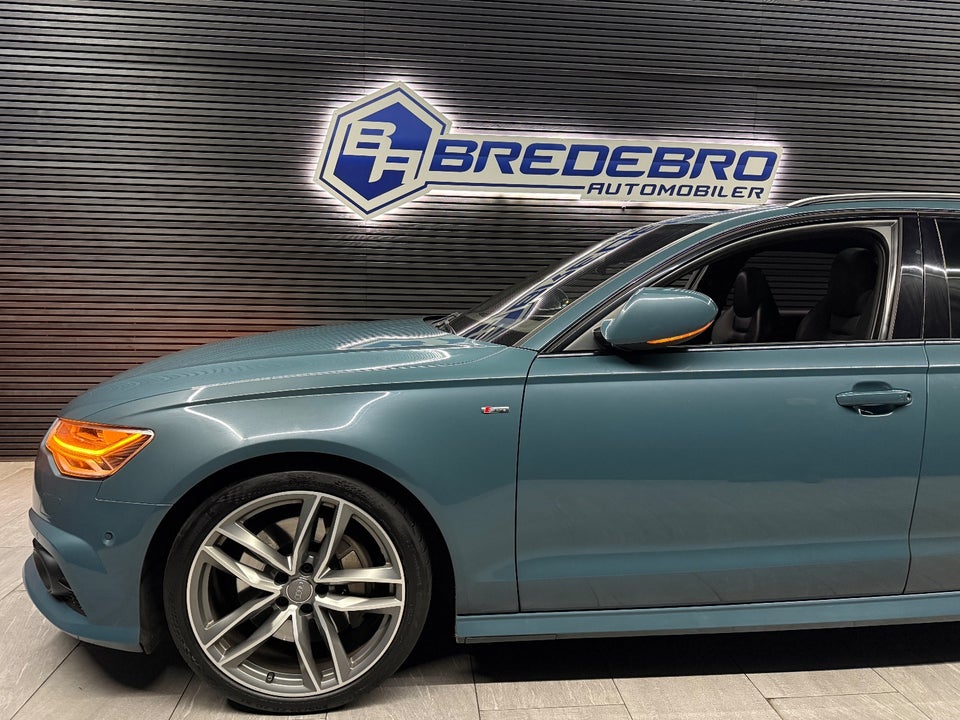 Audi A6 3,0 TDi 320 S-line Avant quattro Tiptr. 5d