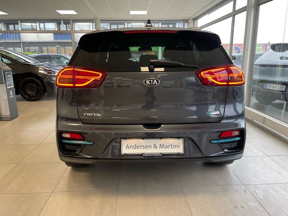 Kia e-Niro 64 Advance 5d
