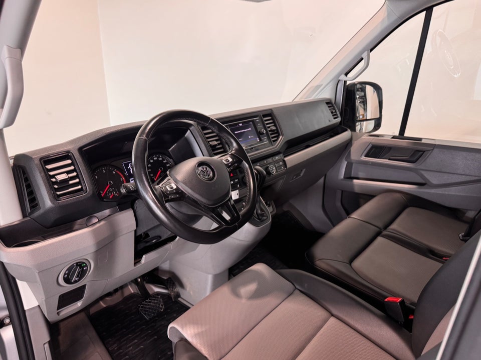 VW Crafter 35 2,0 TDi 140 Kassevogn L3H2 aut.