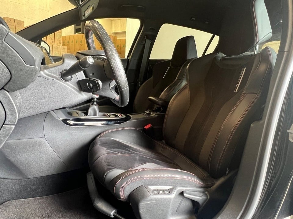 Peugeot 308 1,6 e-THP 270 GTi Performance Van 5d