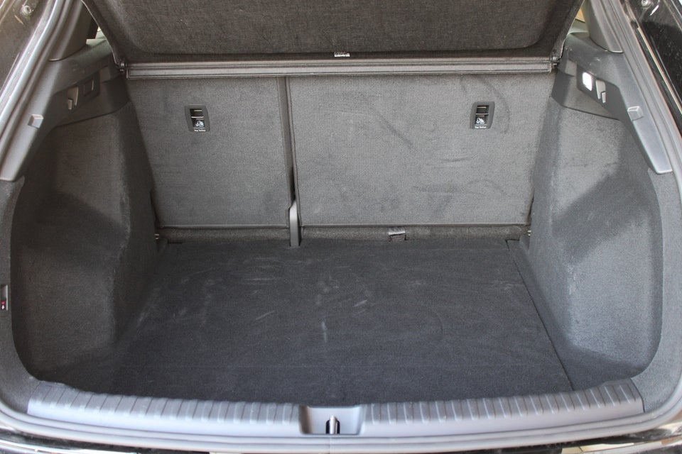 Audi Q4 e-tron 45 S-line 5d