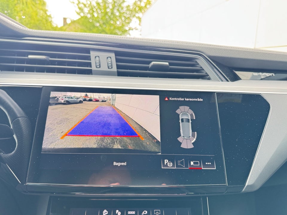 Audi e-tron 55 S-line quattro 5d
