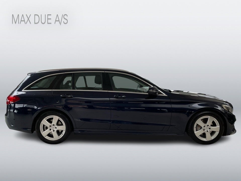 Mercedes C220 d 2,2 Progressive stc. aut. 5d