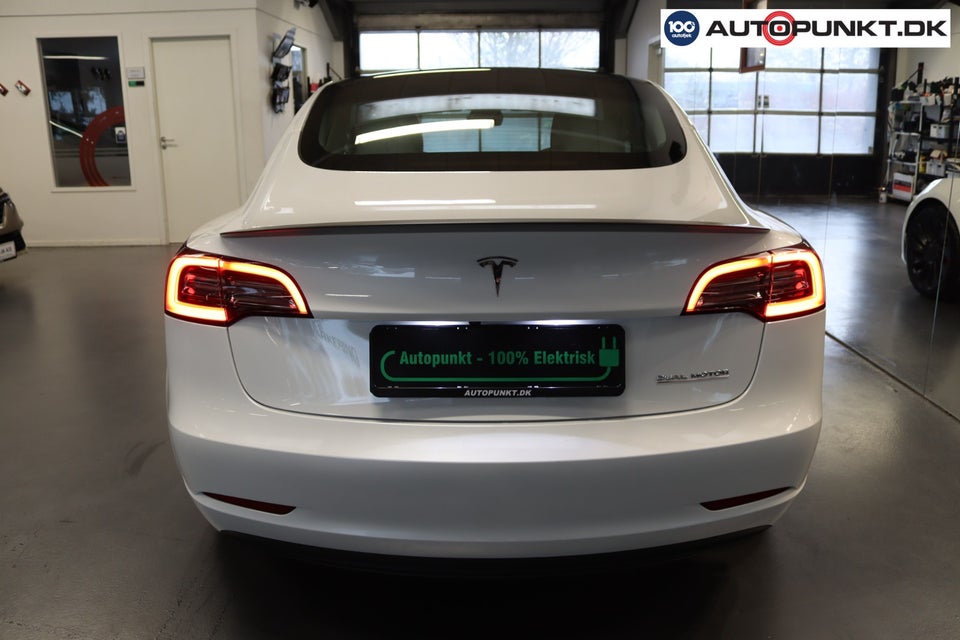Tesla Model 3 Performance AWD 4d