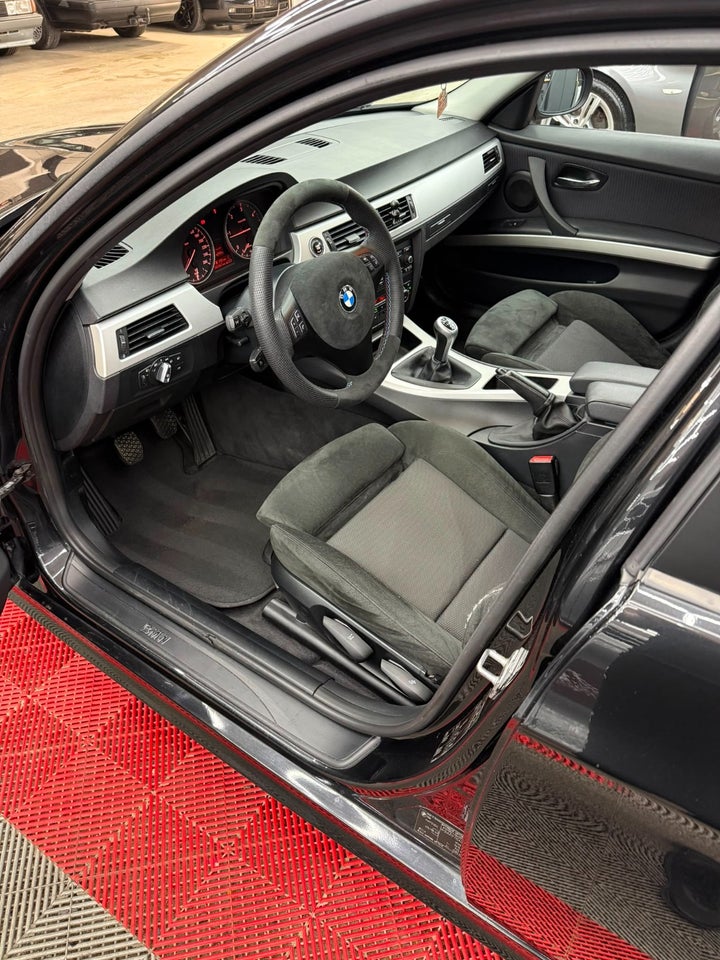 BMW 320d 2,0  4d