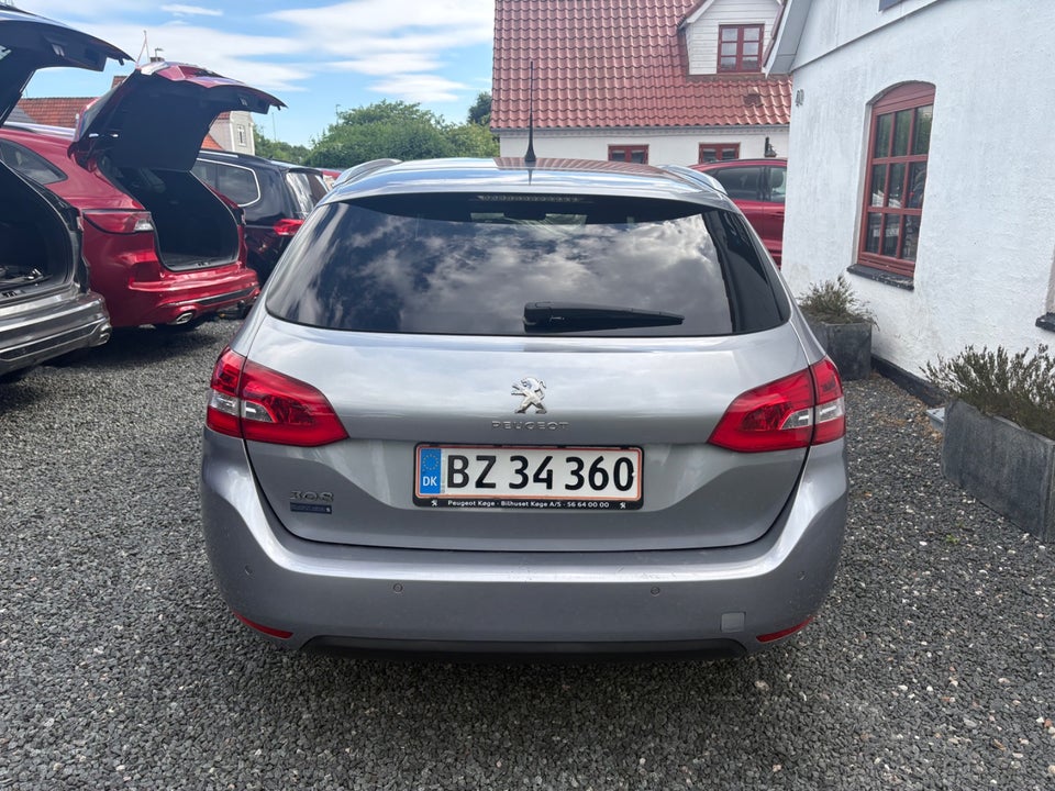 Peugeot 308 1,2 e-THP 130 Active SW 5d