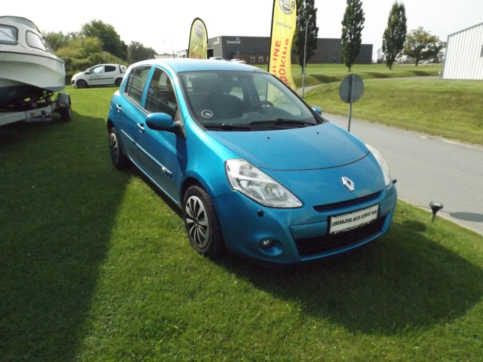 Renault Clio III 1,5 dCi 68 Expression 5d