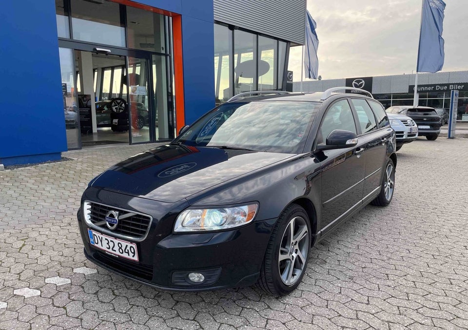 Volvo V50 1,6 D2 115 Momentum 5d