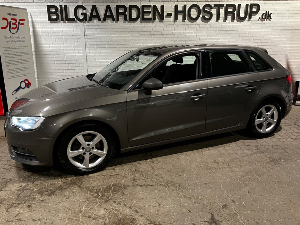 Audi A3 1,6 TDi 110 Ambition Sportback 5d