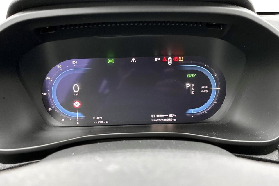 Volvo XC40 P6 ReCharge Core 5d