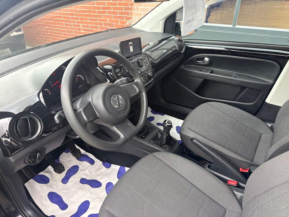 VW Up! 1,0 75 Move Up! BMT 5d