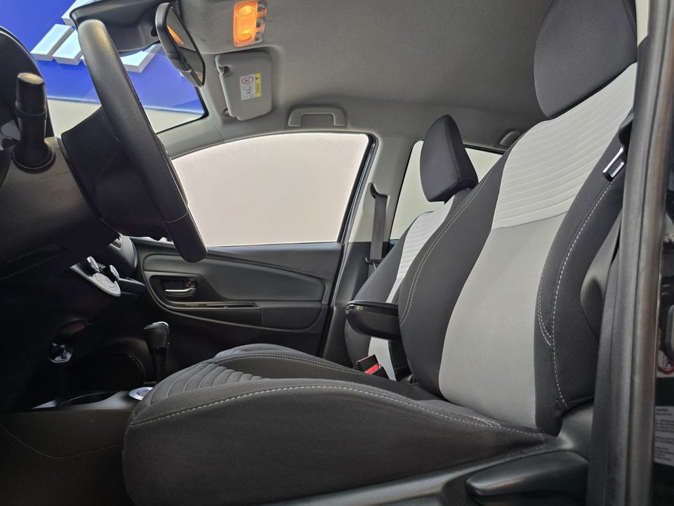Toyota Yaris 1,5 Hybrid H3 Smart e-CVT 5d