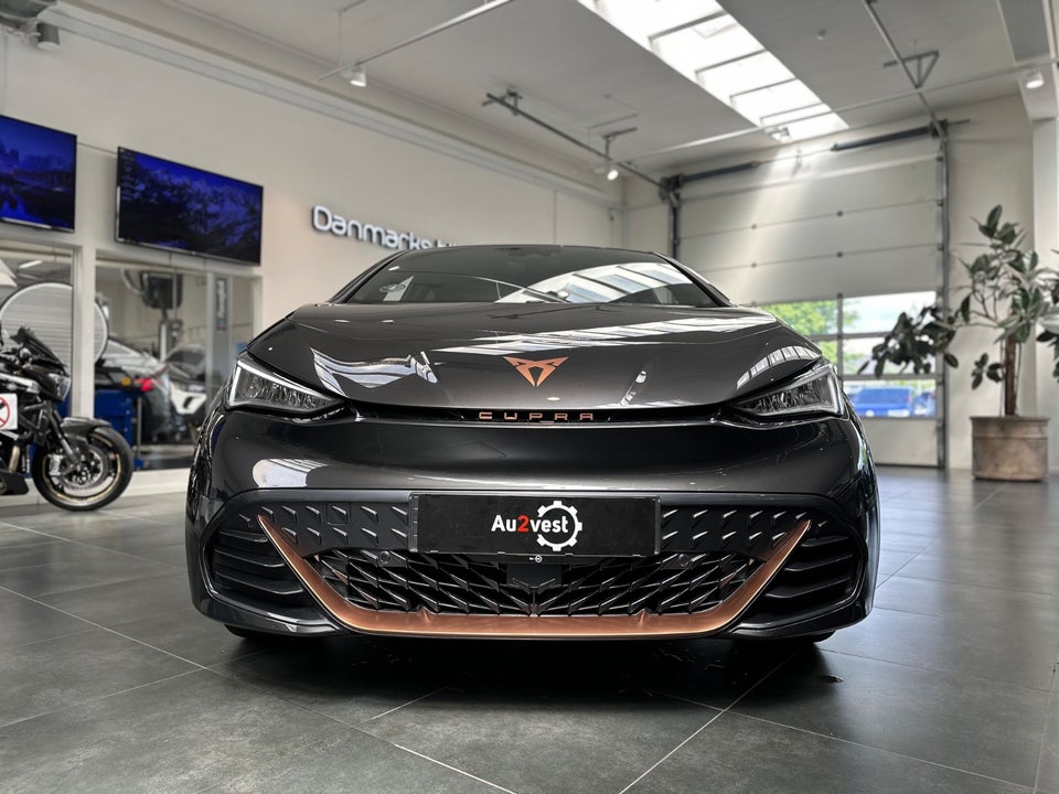 Cupra Born 77 e-Boost Dinamica Pack 5d