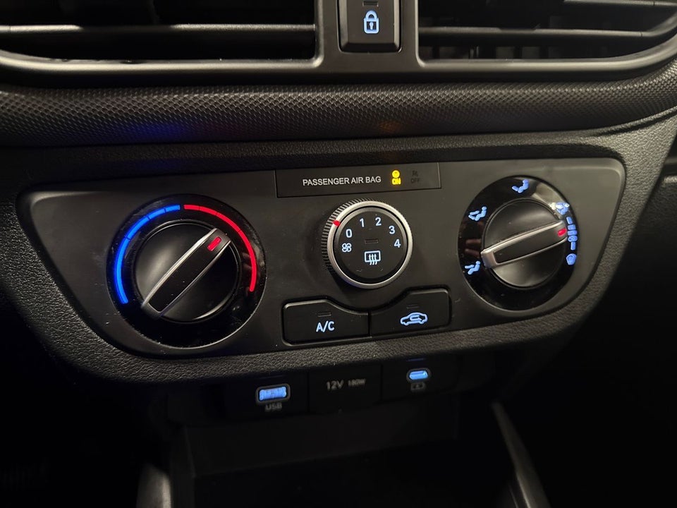 Hyundai i10 1,0 MPi Essential AMT 5d