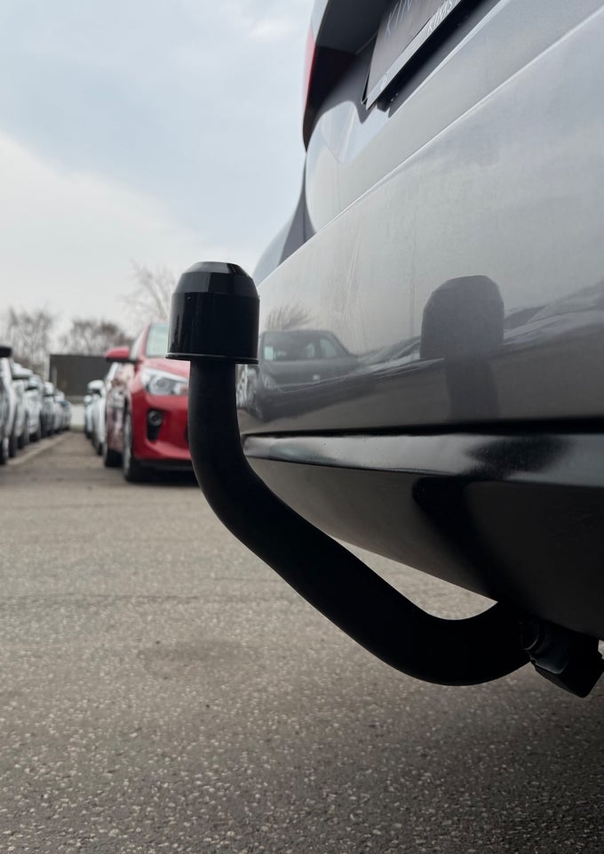 Peugeot 308 1,2 e-THP 130 Active SW 5d