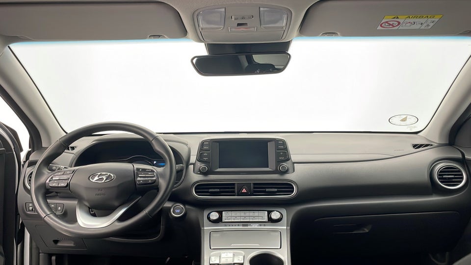 Hyundai Kona 64 EV Essential 5d