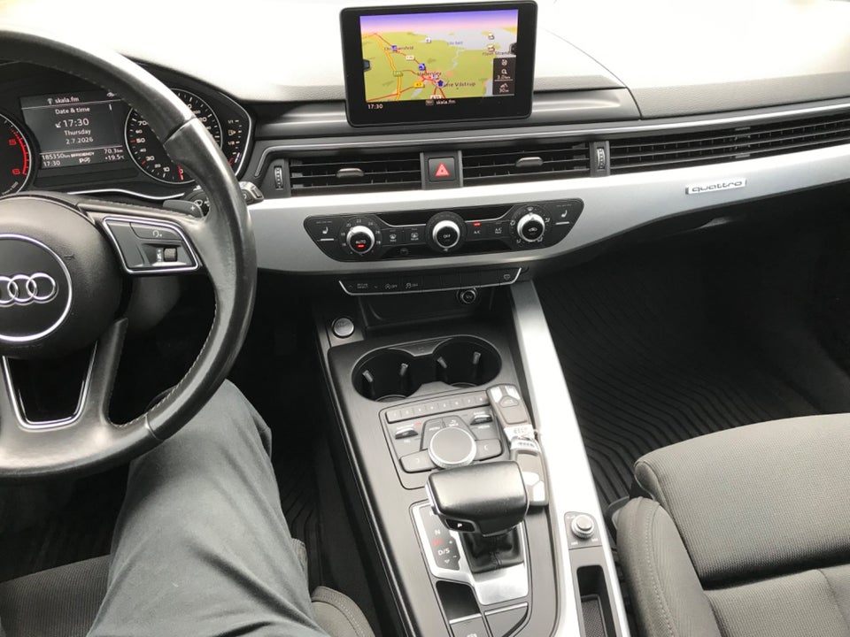 Audi A4 3,0 TDi 218 Sport Avant quattro S-tr 5d