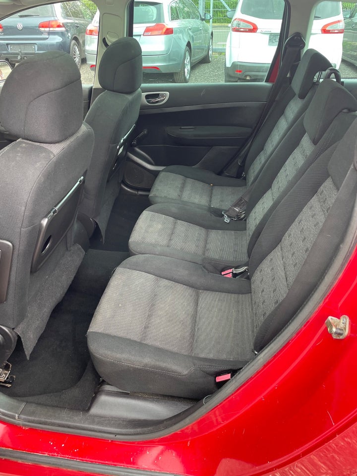 Peugeot 307 1,6 XR stc. 5d