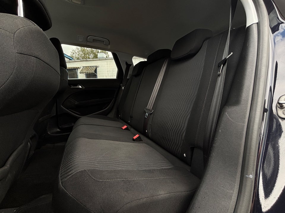 Peugeot 308 1,2 e-THP 130 Allure SW EAT6 5d
