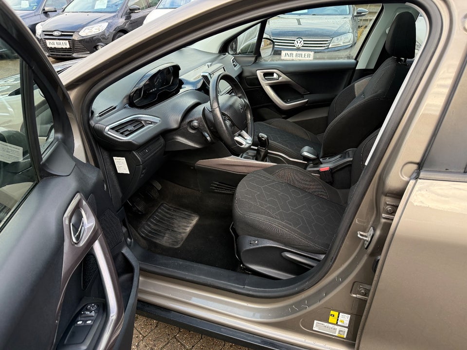 Peugeot 2008 1,2 VTi 82 Allure 5d