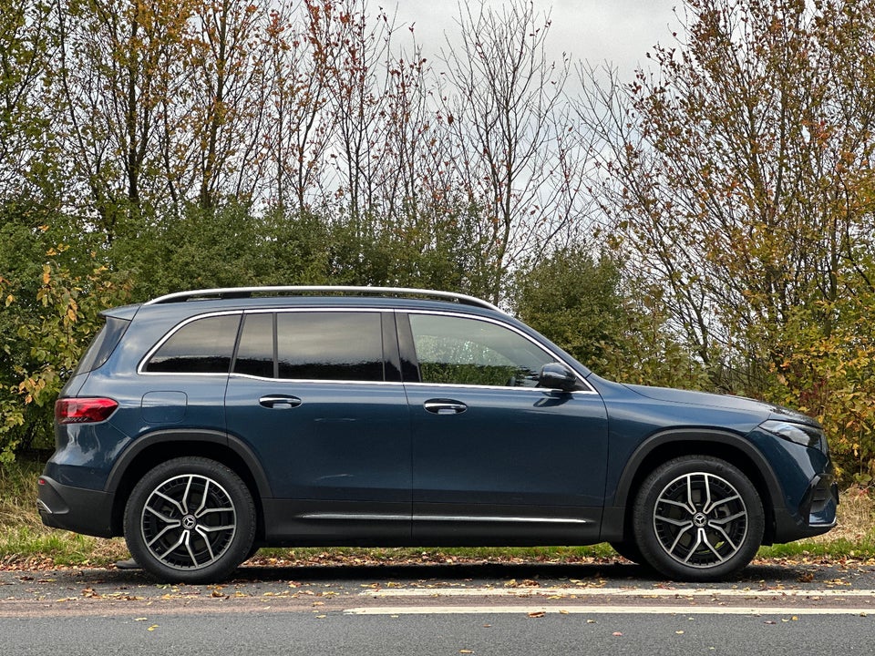 Mercedes EQB250+ AMG Line 5d