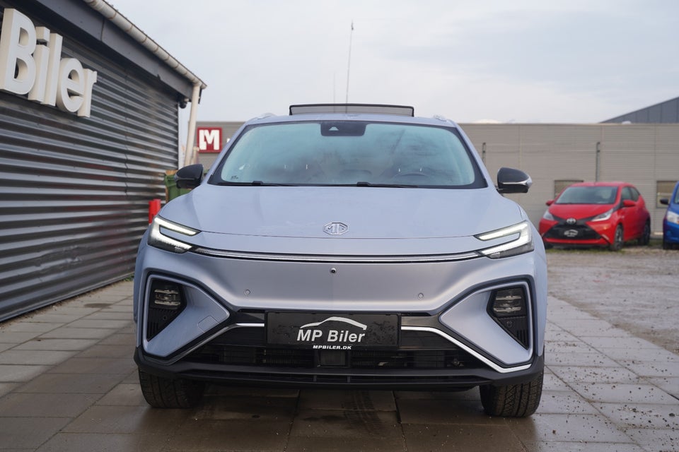 MG Marvel R Performance 5d