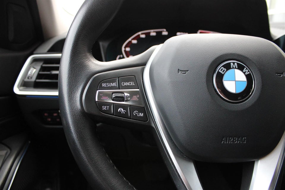 BMW 330e 2,0 Touring Sport Line aut. 5d