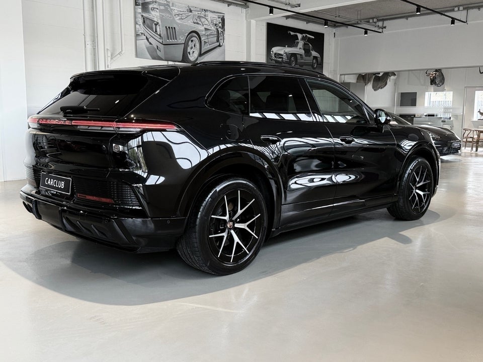 Porsche Cayenne Electric 5d