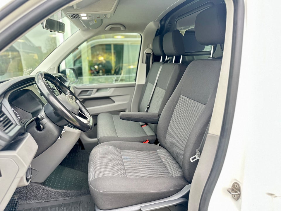 VW Transporter 2,0 TDi 150 Kassevogn DSG lang
