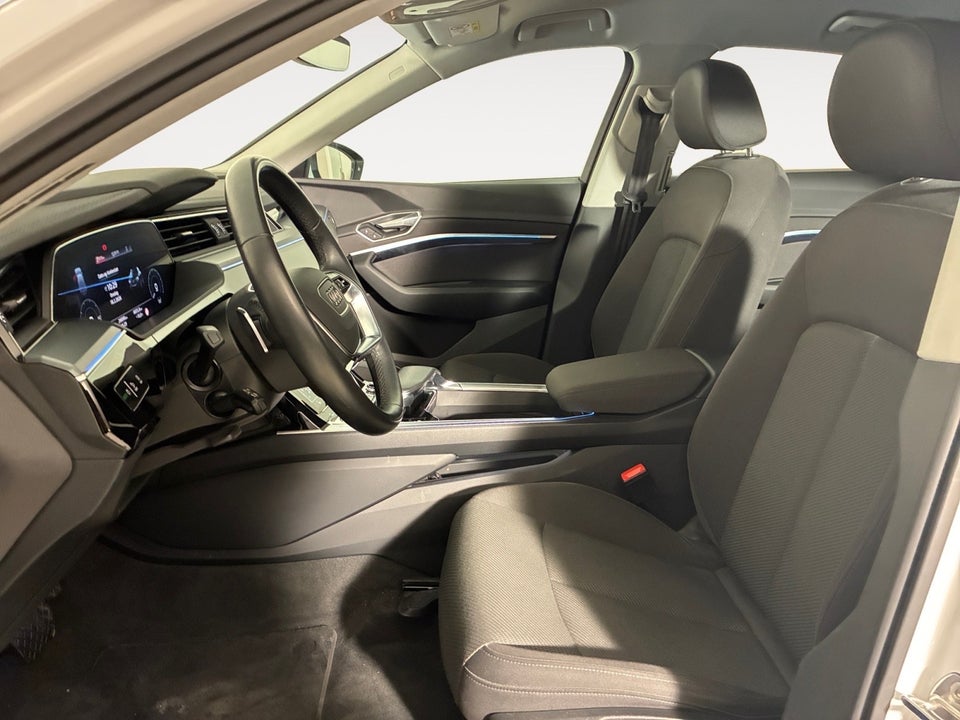 Audi Q8 e-tron 50 Prestige quattro 5d