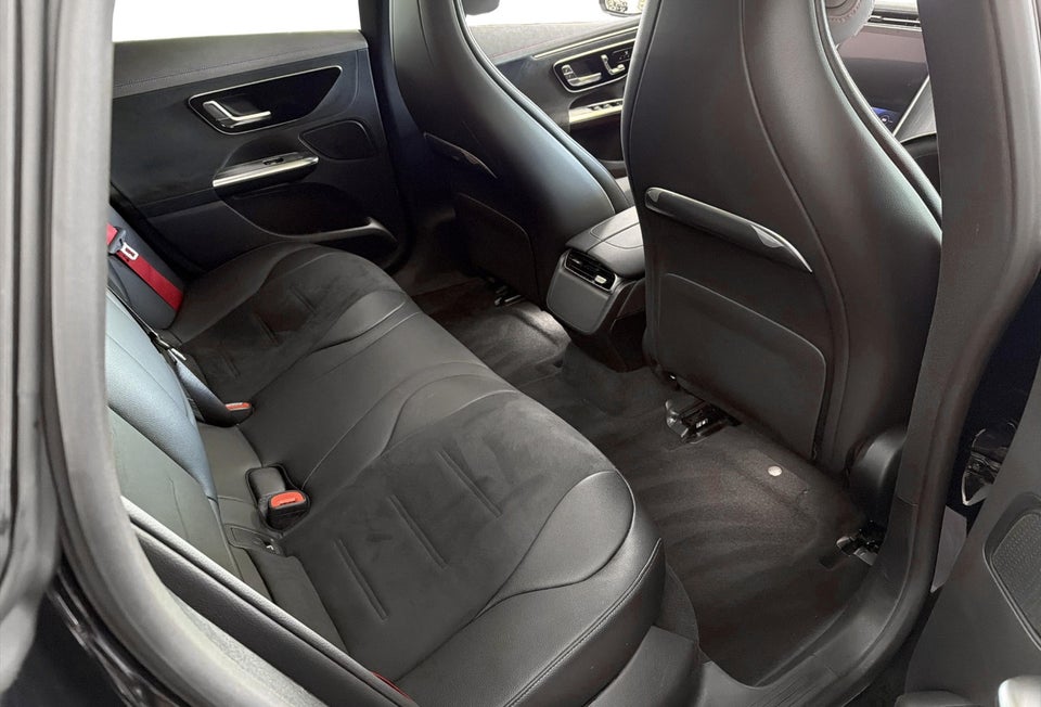 Mercedes EQE300 AMG Line 4d