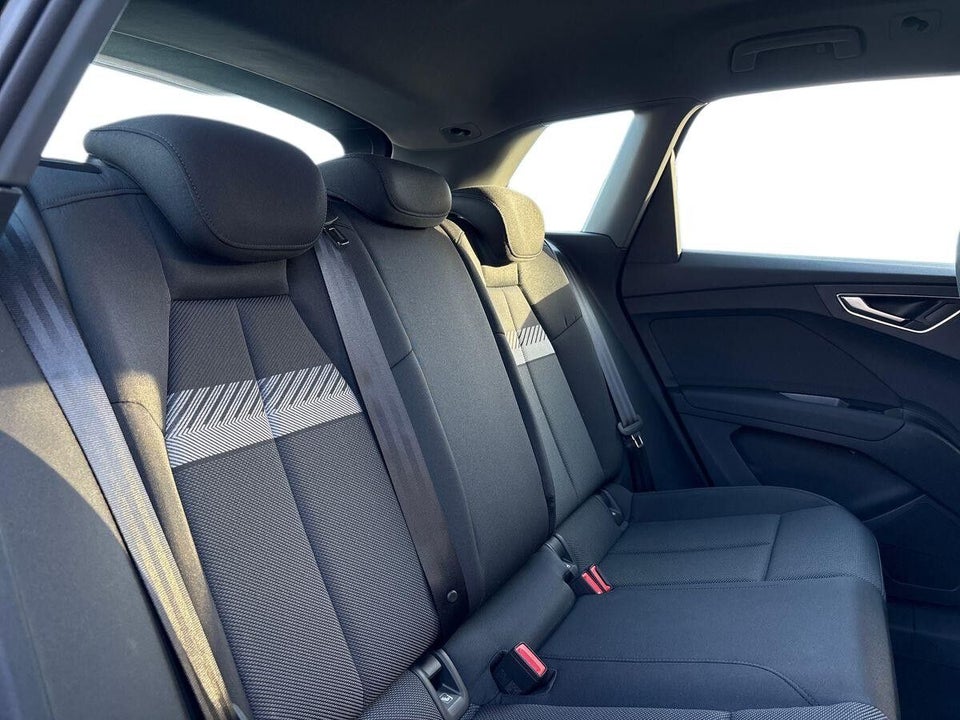 Audi Q4 e-tron 45 Progress 5d