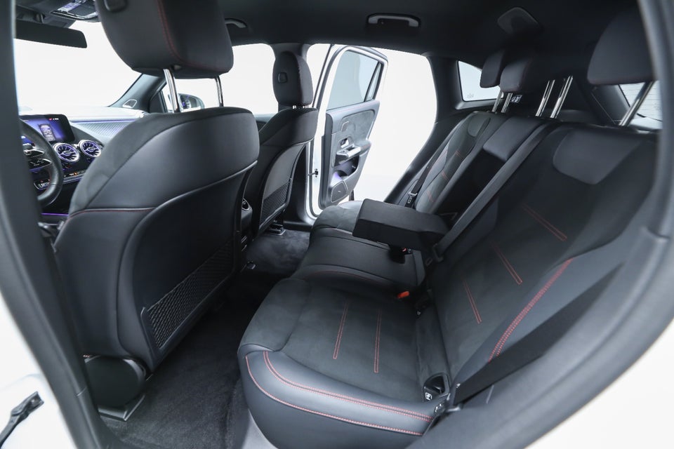 Mercedes EQA350 AMG Line 4Matic 5d