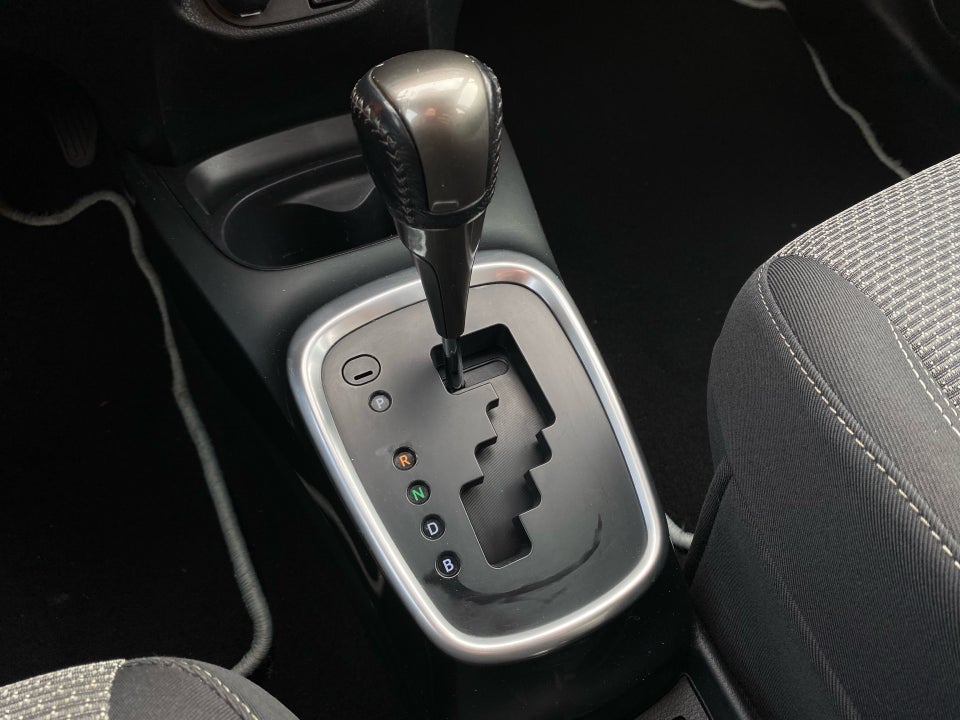 Toyota Yaris 1,5 Hybrid H2 e-CVT 5d