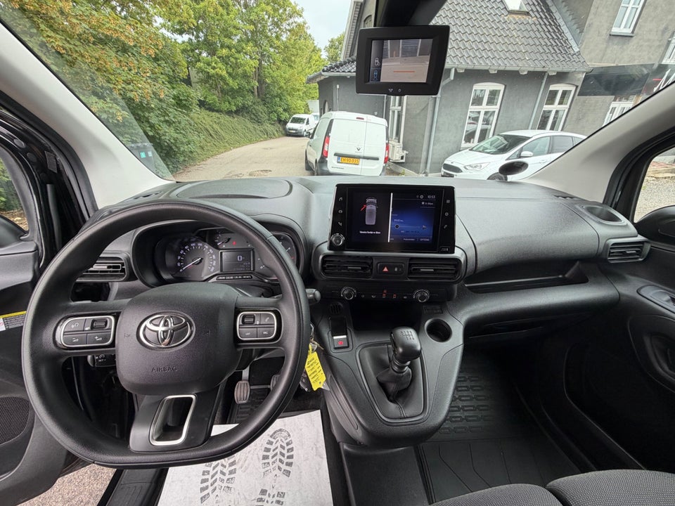 Toyota ProAce City 1,5 D 102 Long Comfort Master