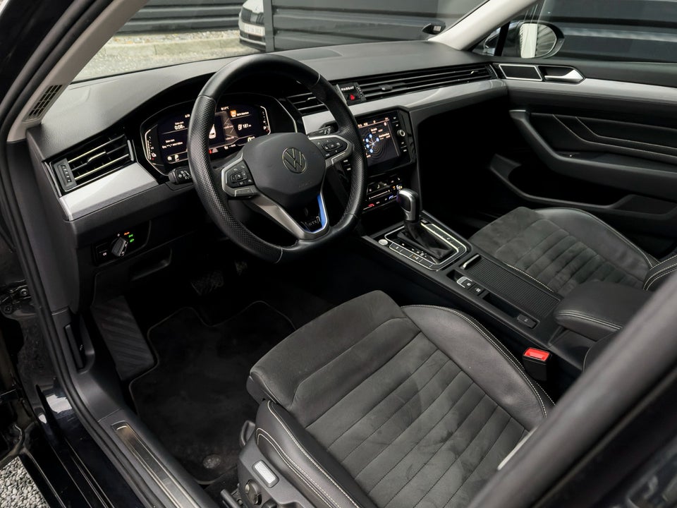 VW Passat 1,4 GTE High Variant DSG 5d